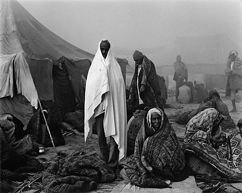 http://www.contactpressimages.com/news_pix/mccullin_icp.jpg